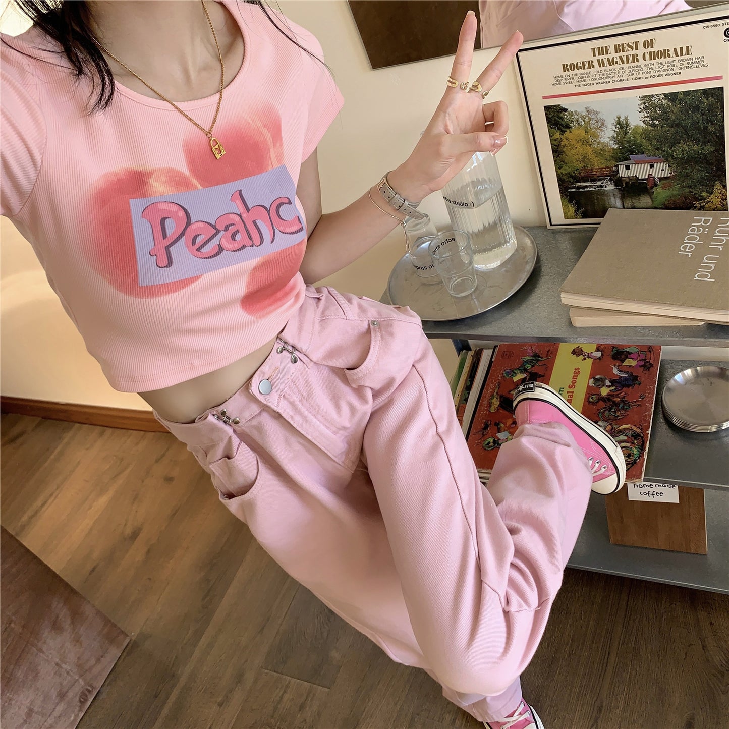 Short-sleeved T-shirt + pink jeans PL52311